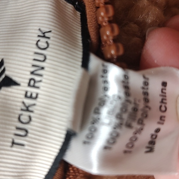 Tuckernuck Camel Leather and Shearling Reversible Beckham Vest size Medium - Picture 6 of 9